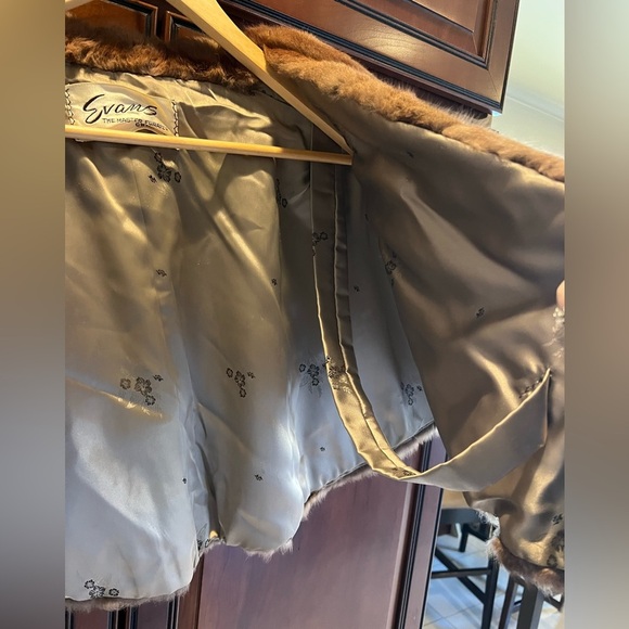 Evans Chicago Mink Fur Stole Shawl Wrap Women
- S/M - Picture 6 of 14